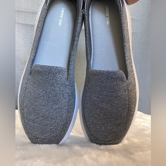 Lands’ End Gatas Ladies Gray Slip-on Walking Shoes - Picture 9 of 11